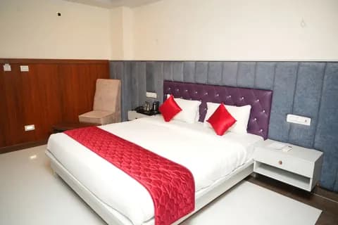 Superior Double Room image 3